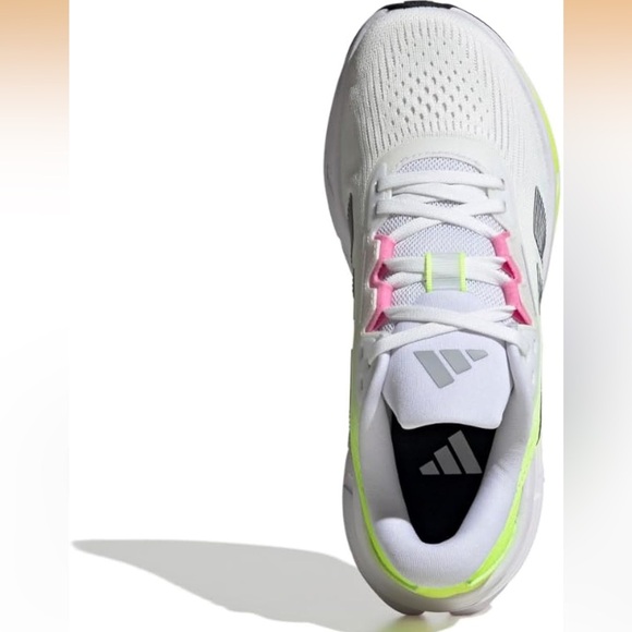 NIB adidas Women's Questar 3 Running Sneaker - Size9.5 - Picture 2 of 12